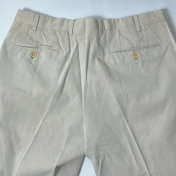 Armani Collezioni Beige Chinos Men’s Size 34 R Front Crease Straight Leg Pants